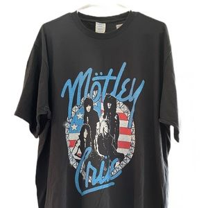 NWOT Motley Crue Men’s T-Shirt 2XL